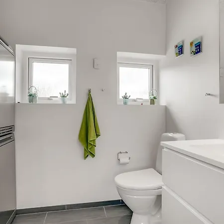 Four-bedroom Holiday In * Hals
