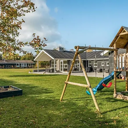 Tatil Evi Four-bedroom Holiday In Hals